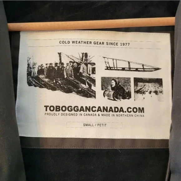 Toboggan Women's Hoodie Winter Snow Jacket Coat  Size Small. - Picture 15 of 16